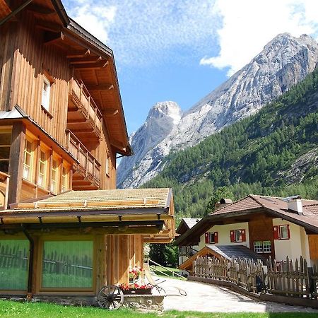 Appartamenti Chalet Orchidea Canazei Buitenkant foto