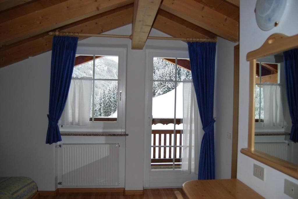 Appartamenti Chalet Orchidea Canazei Kamer foto